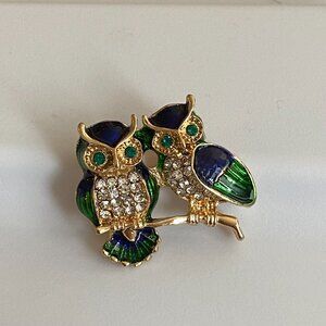 Vintage Owl Bird Rhinestone Brooch Pin Retro Jewelry Bling 80s Gold Tone Green